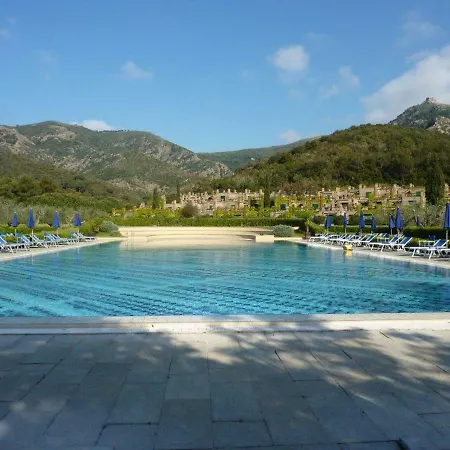 La Piscina Apartment