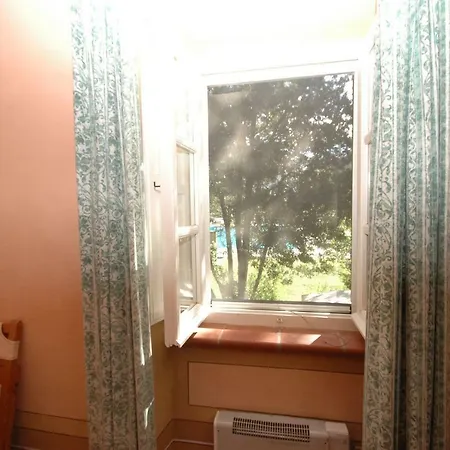 La Piscina Apartment *